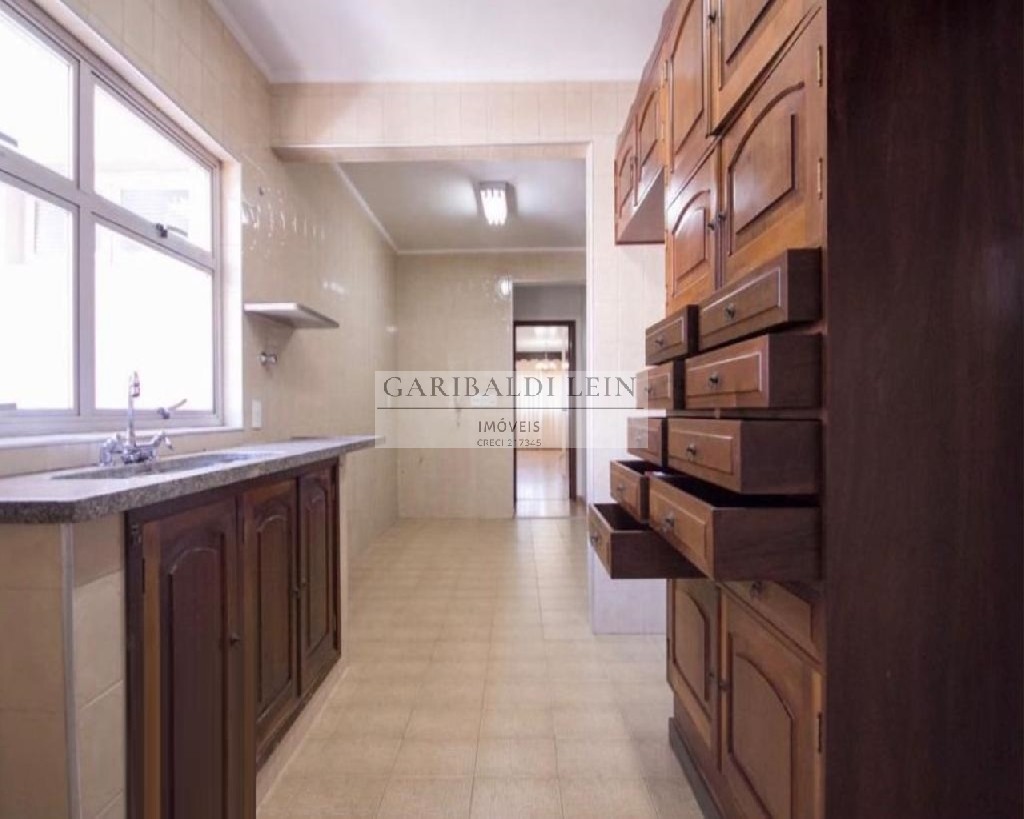 Apartamento à venda com 3 quartos, 185m² - Foto 13