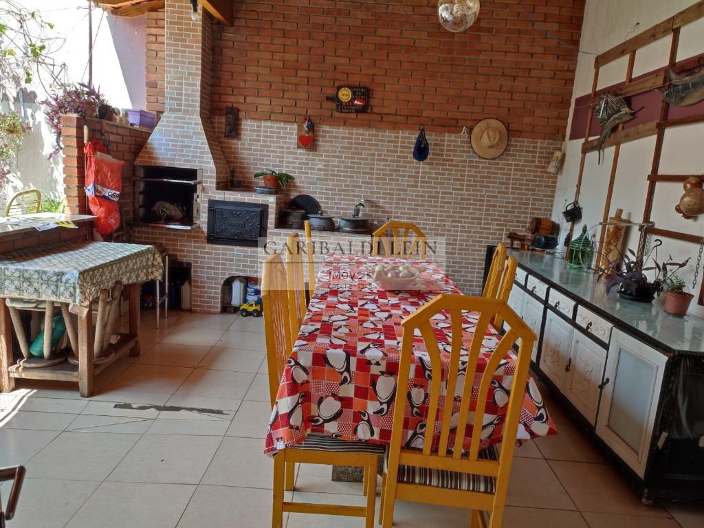 Casa à venda e aluguel com 3 quartos, 164m² - Foto 11