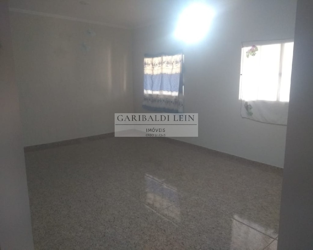 Casa à venda com 4 quartos, 330m² - Foto 5