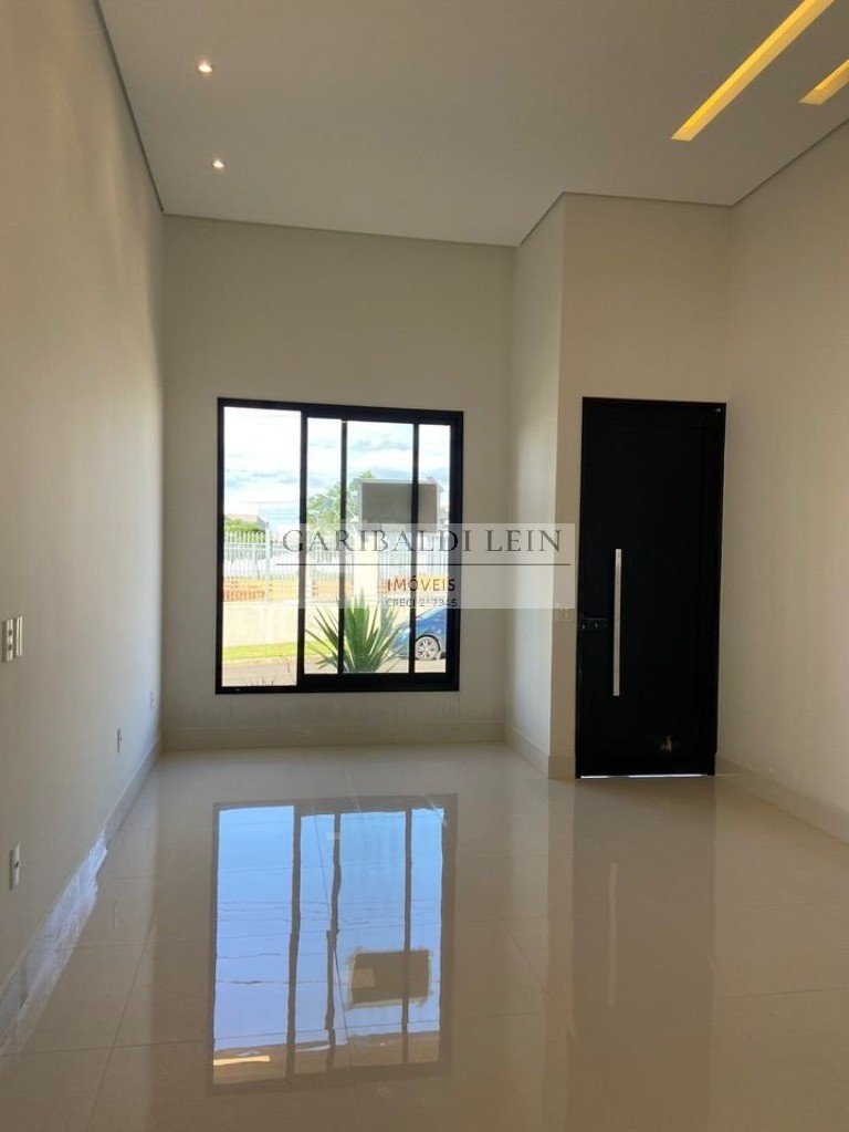 Casa à venda com 3 quartos, 154m² - Foto 3