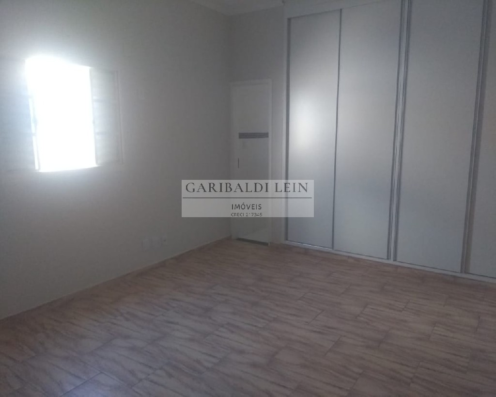 Casa à venda com 4 quartos, 330m² - Foto 15