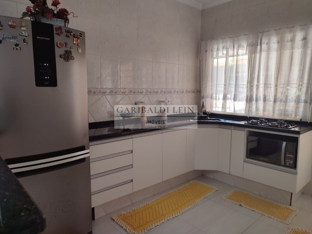 Casa à venda e aluguel com 3 quartos, 164m² - Foto 28