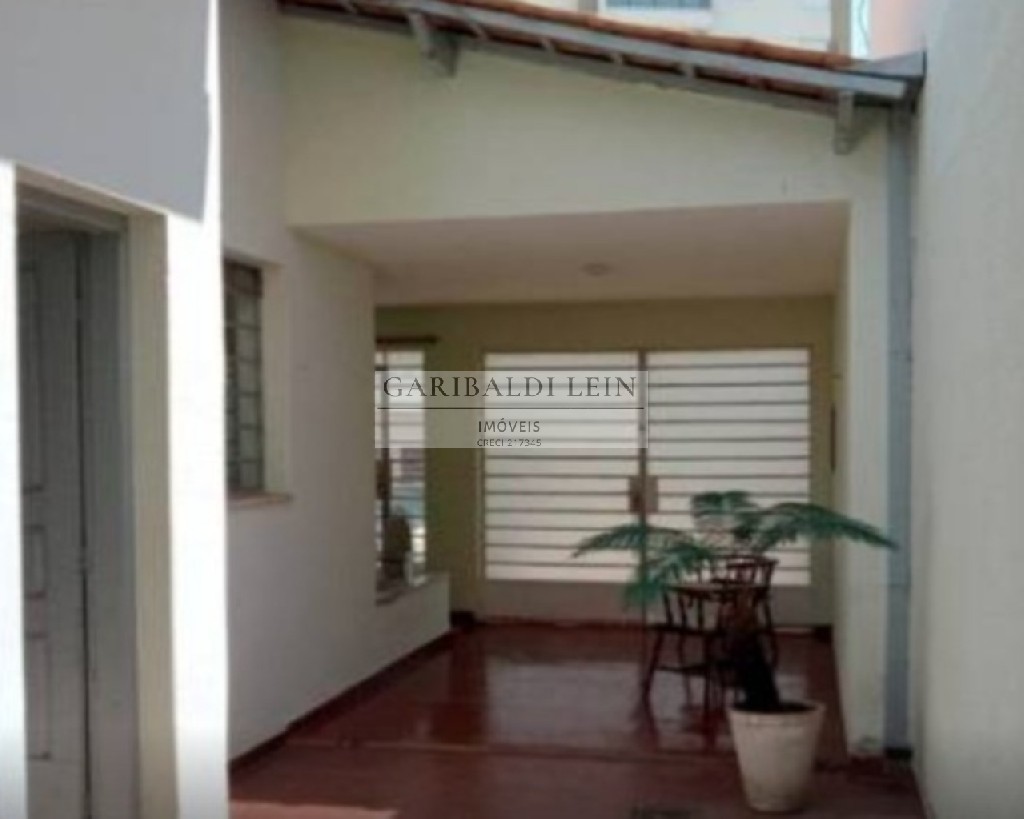 Casa à venda e aluguel com 4 quartos, 128m² - Foto 2