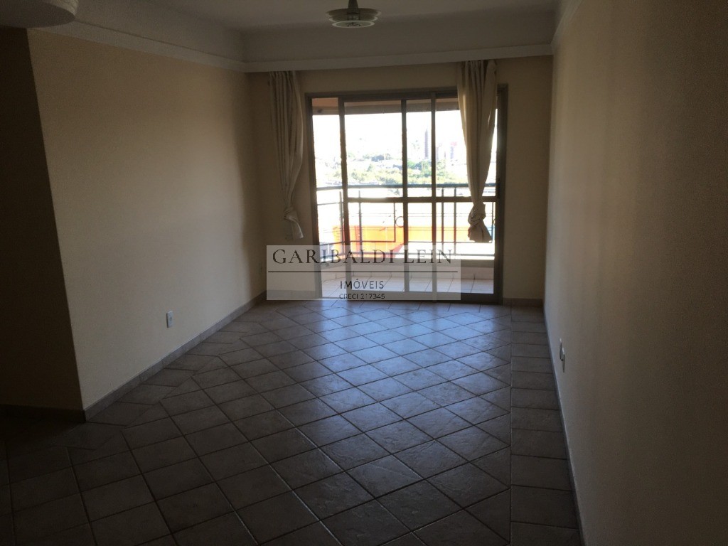 Apartamento à venda com 3 quartos, 92m² - Foto 1