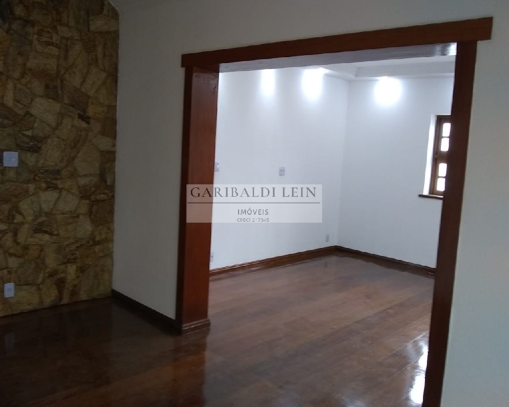 Casa à venda com 3 quartos, 169m² - Foto 5