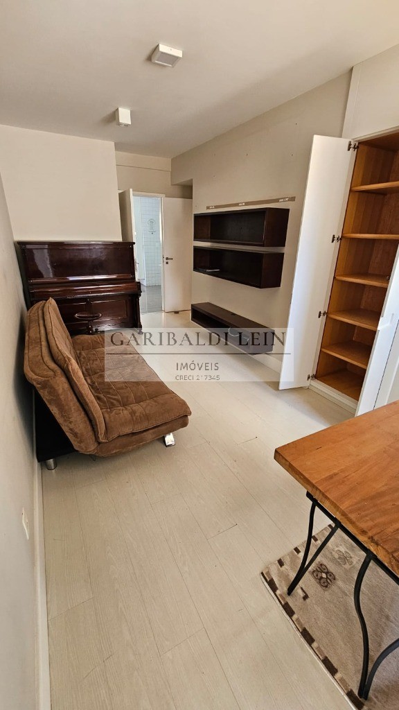 Apartamento à venda com 3 quartos, 170m² - Foto 8