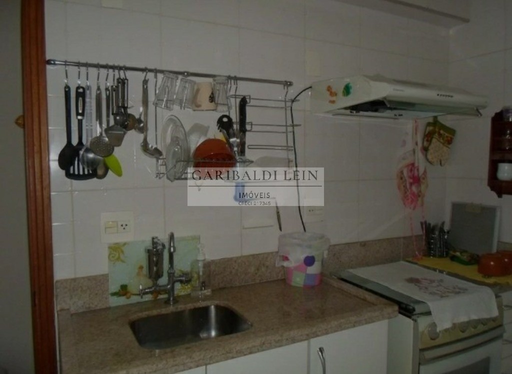 Apartamento à venda com 2 quartos, 70m² - Foto 13