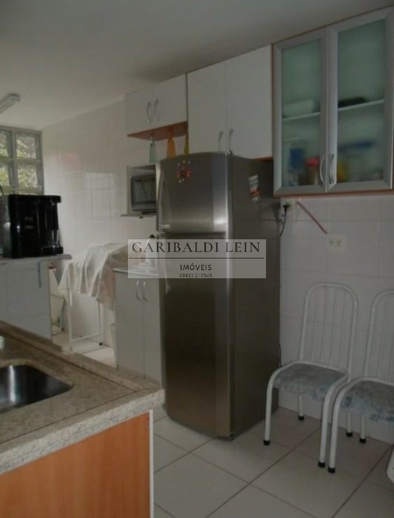 Apartamento à venda com 2 quartos, 70m² - Foto 14