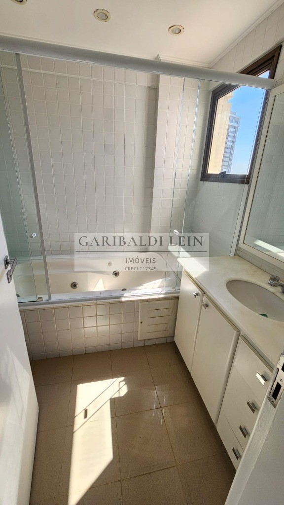 Apartamento à venda com 3 quartos, 170m² - Foto 12