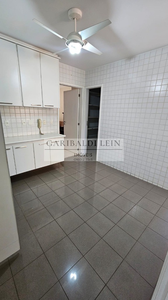 Apartamento à venda com 3 quartos, 170m² - Foto 24