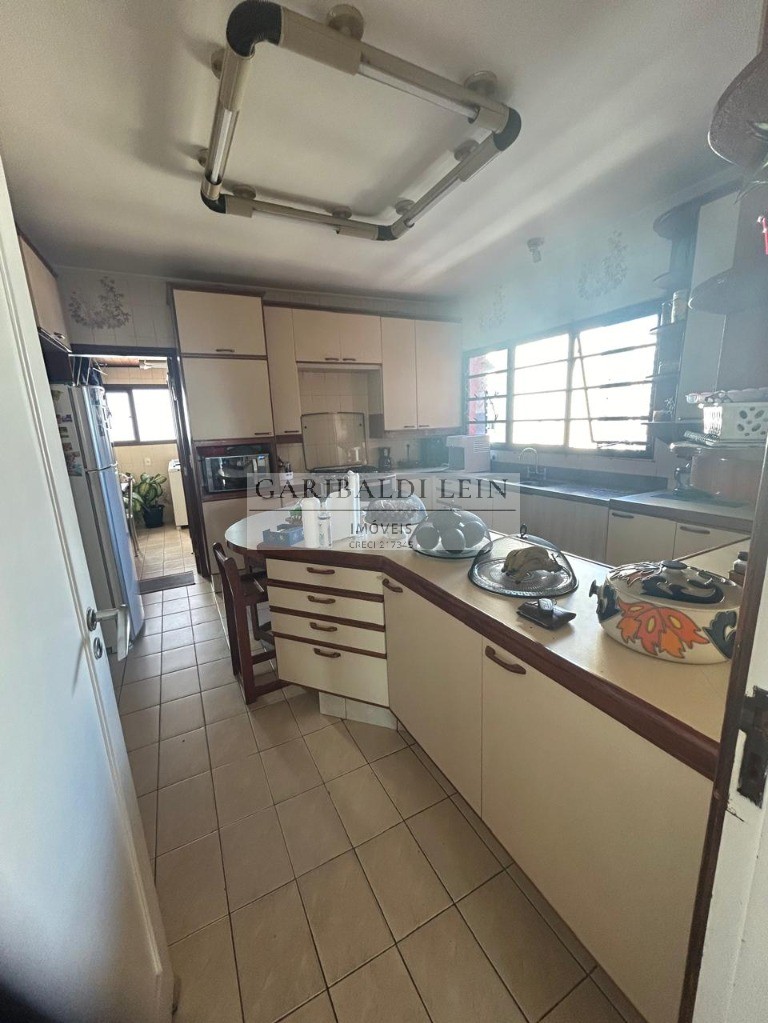 Apartamento à venda com 5 quartos, 181m² - Foto 22