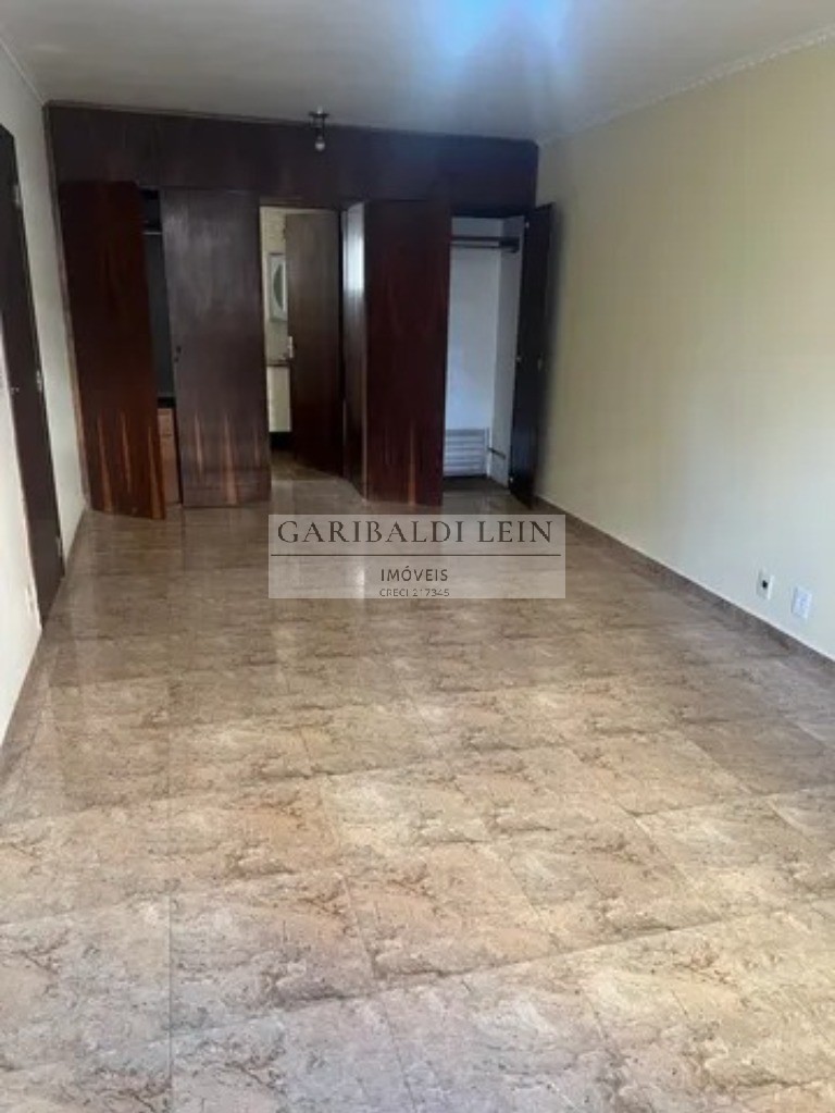 Apartamento à venda com 3 quartos, 159m² - Foto 4