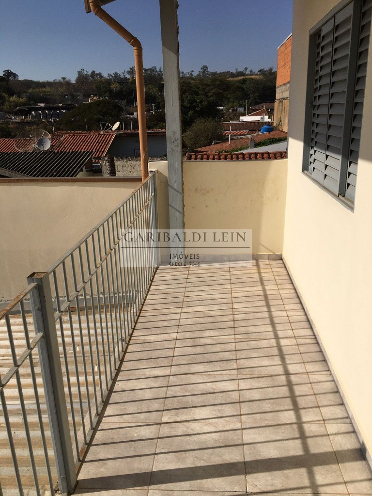 Casa à venda com 3 quartos, 200m² - Foto 8