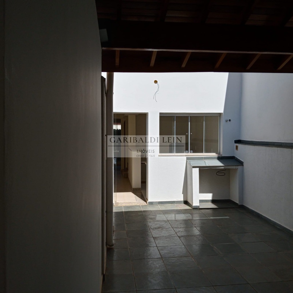 Casa à venda e aluguel com 4 quartos, 238m² - Foto 10