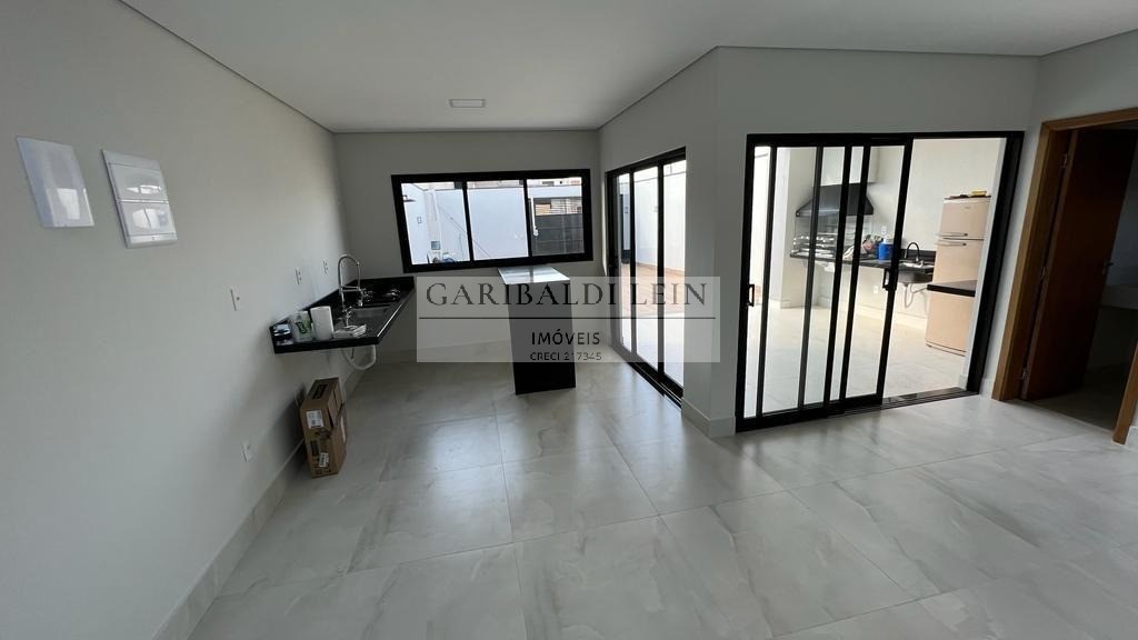 Casa à venda com 3 quartos, 125m² - Foto 9