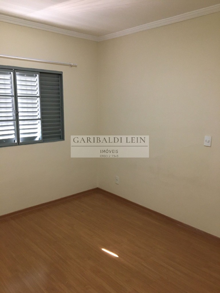 Casa à venda com 3 quartos, 200m² - Foto 17