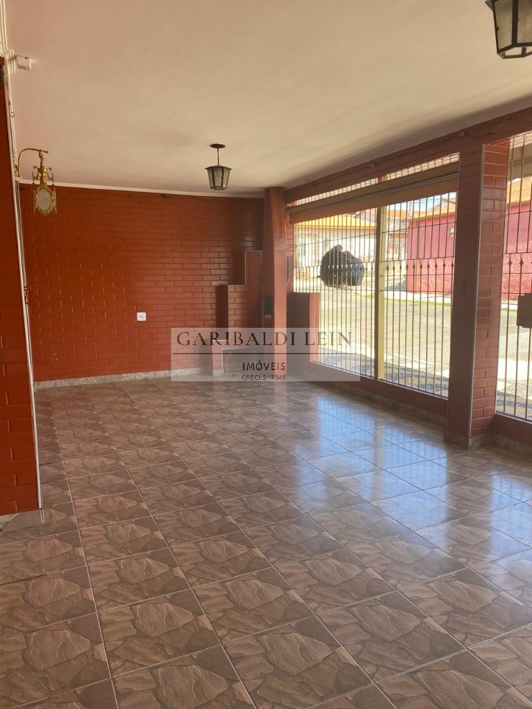 Casa à venda com 3 quartos, 130m² - Foto 2