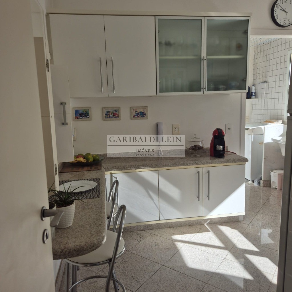 Apartamento à venda com 3 quartos, 135m² - Foto 18