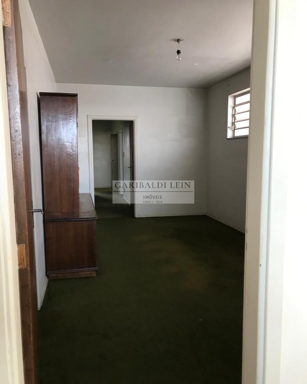 Casa à venda com 3 quartos, 325m² - Foto 4