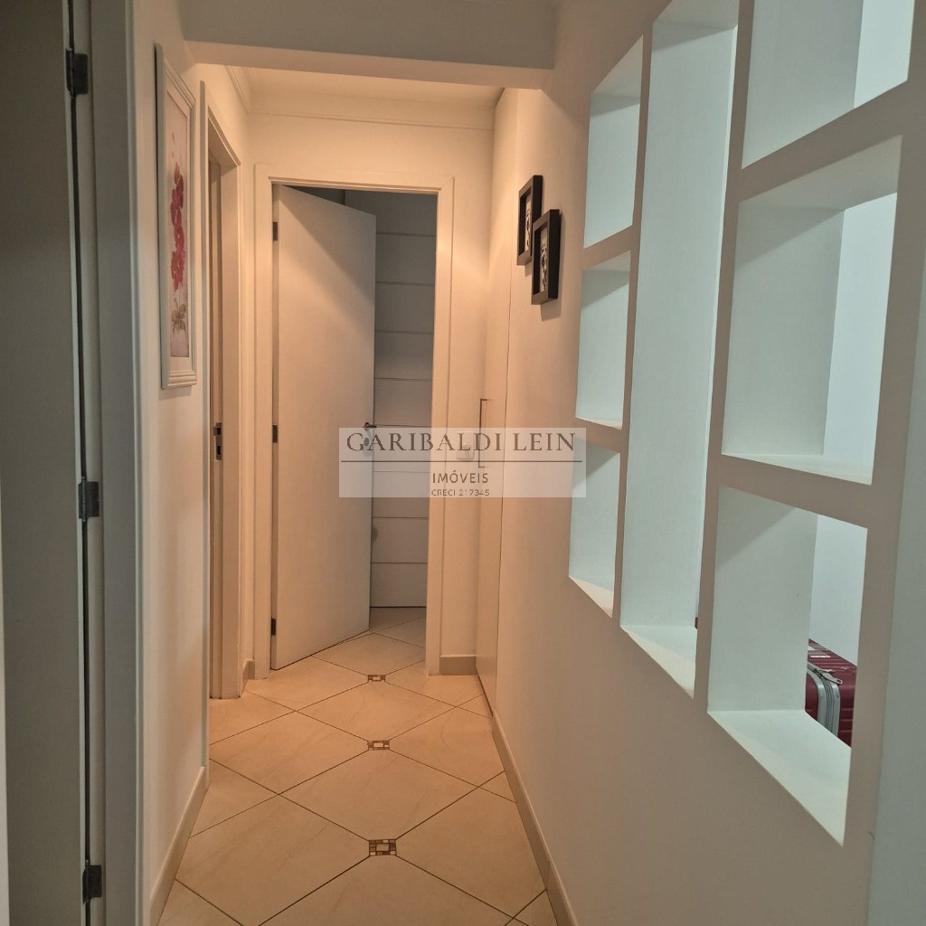 Apartamento à venda com 3 quartos, 135m² - Foto 6