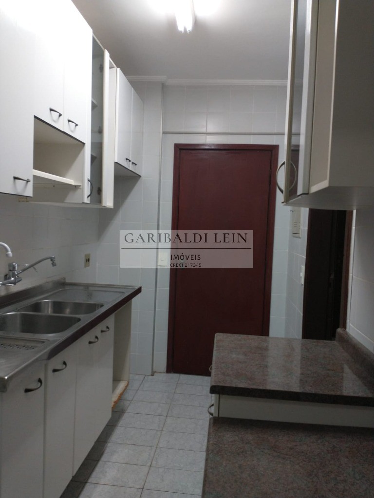 Apartamento à venda com 3 quartos, 83m² - Foto 18