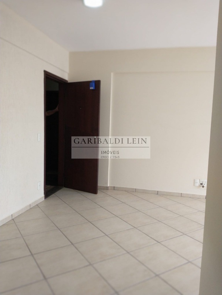 Apartamento à venda com 3 quartos, 83m² - Foto 26