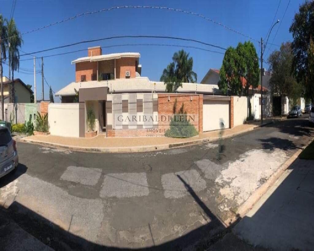 Casa à venda e aluguel com 4 quartos, 300m² - Foto 2