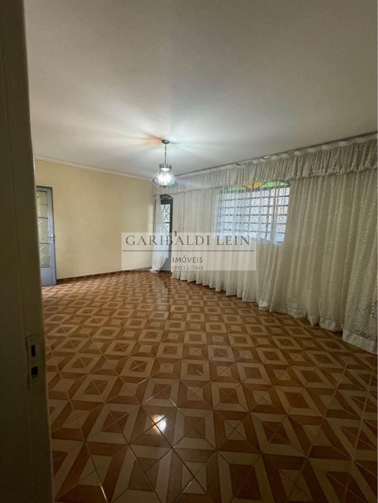 Casa à venda com 3 quartos, 140m² - Foto 2