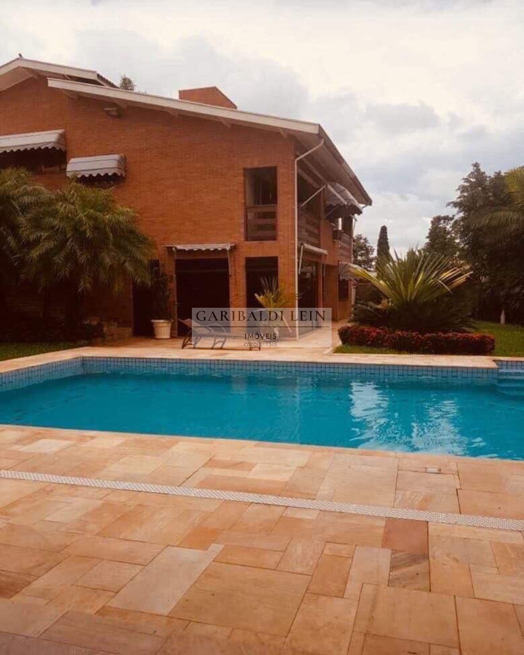 Casa à venda e aluguel com 4 quartos, 300m² - Foto 8