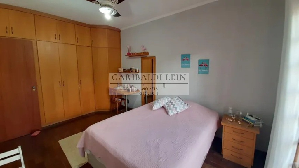 Casa à venda com 3 quartos, 300m² - Foto 16