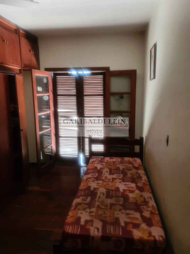 Casa para alugar com 4 quartos, 400m² - Foto 18