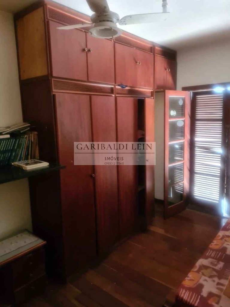 Casa para alugar com 4 quartos, 400m² - Foto 10