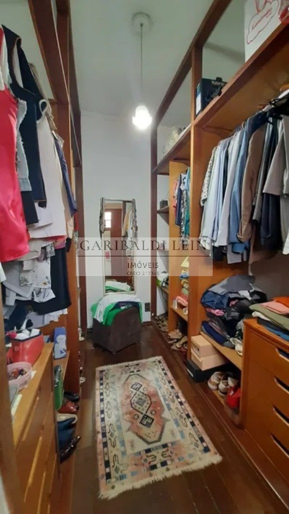 Casa à venda com 3 quartos, 300m² - Foto 11