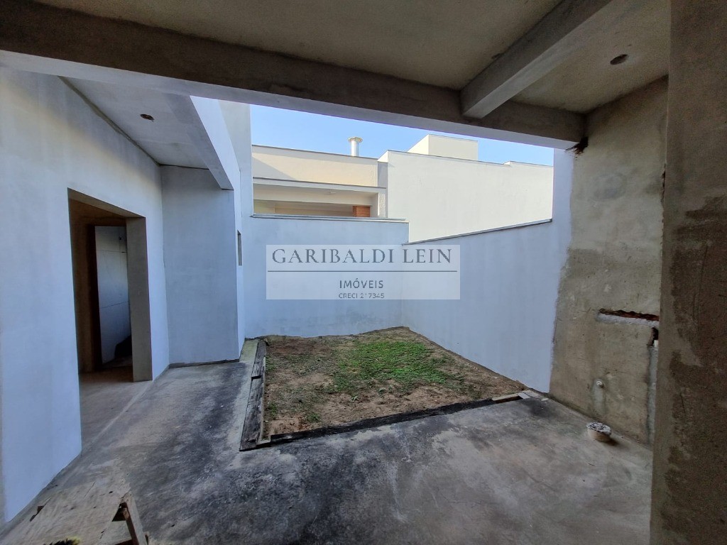 Casa à venda com 3 quartos, 209m² - Foto 9