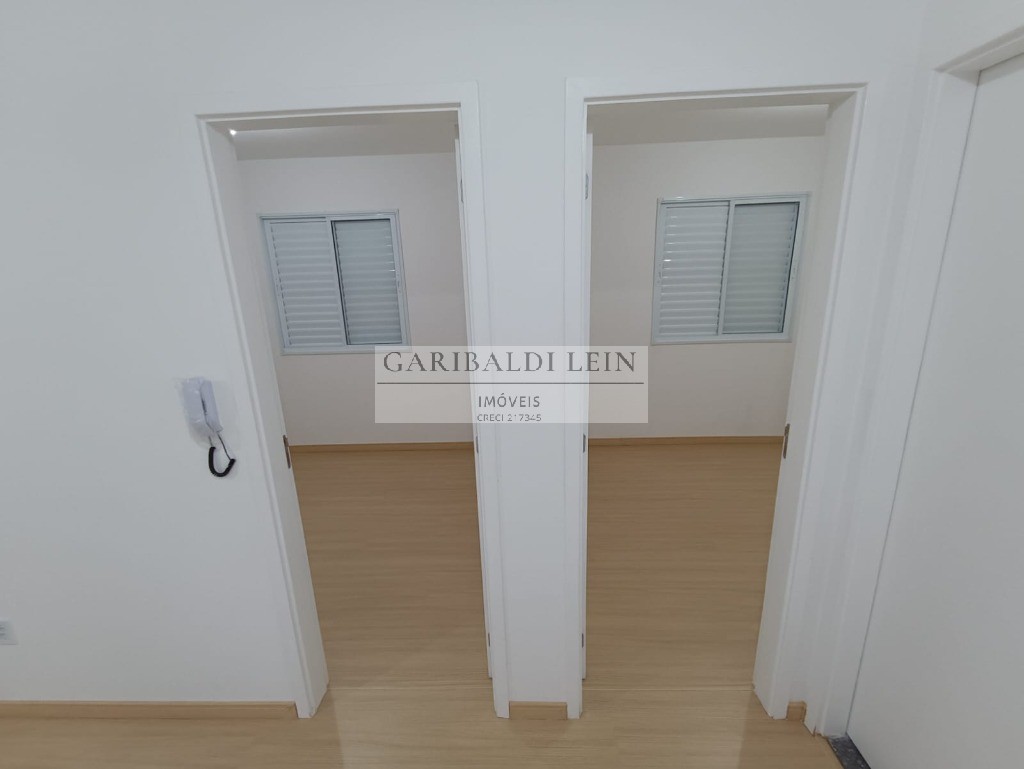 Apartamento à venda com 2 quartos, 49m² - Foto 2