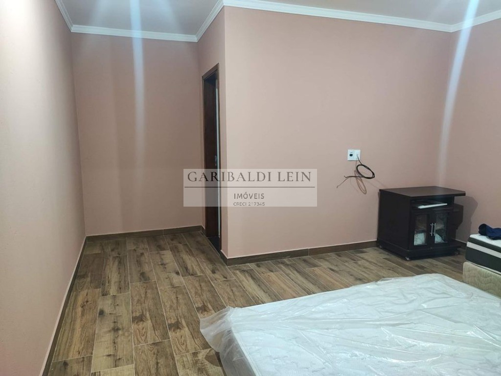 Chácara à venda com 3 quartos, 250m² - Foto 7