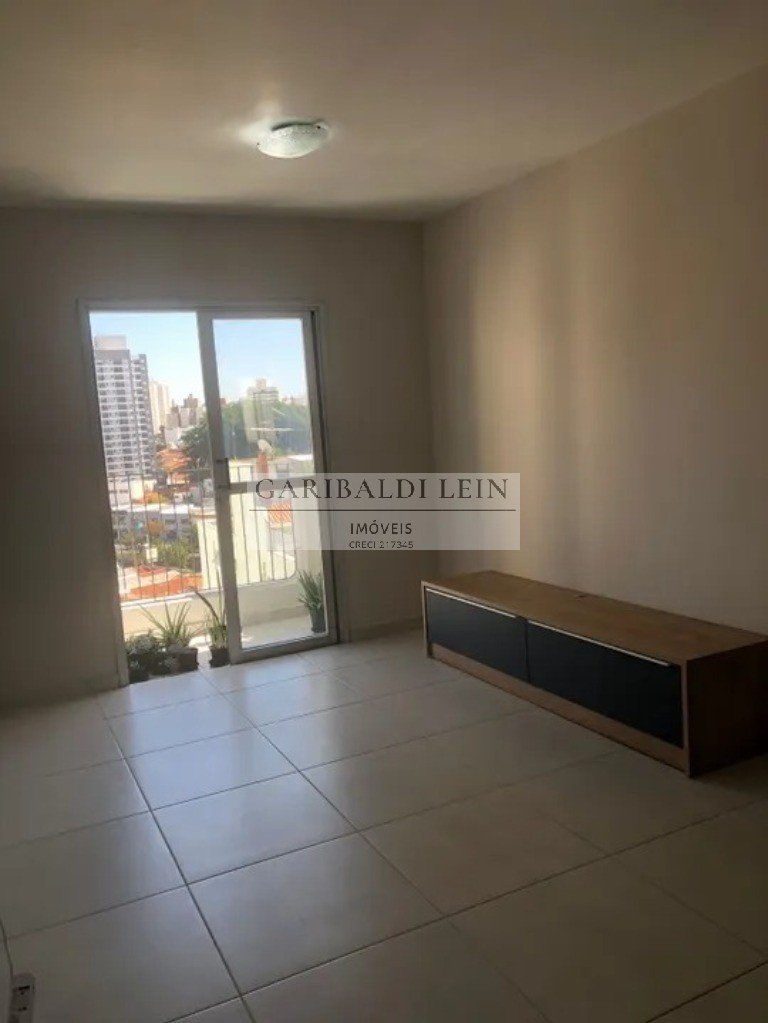 Apartamento à venda com 3 quartos, 105m² - Foto 2