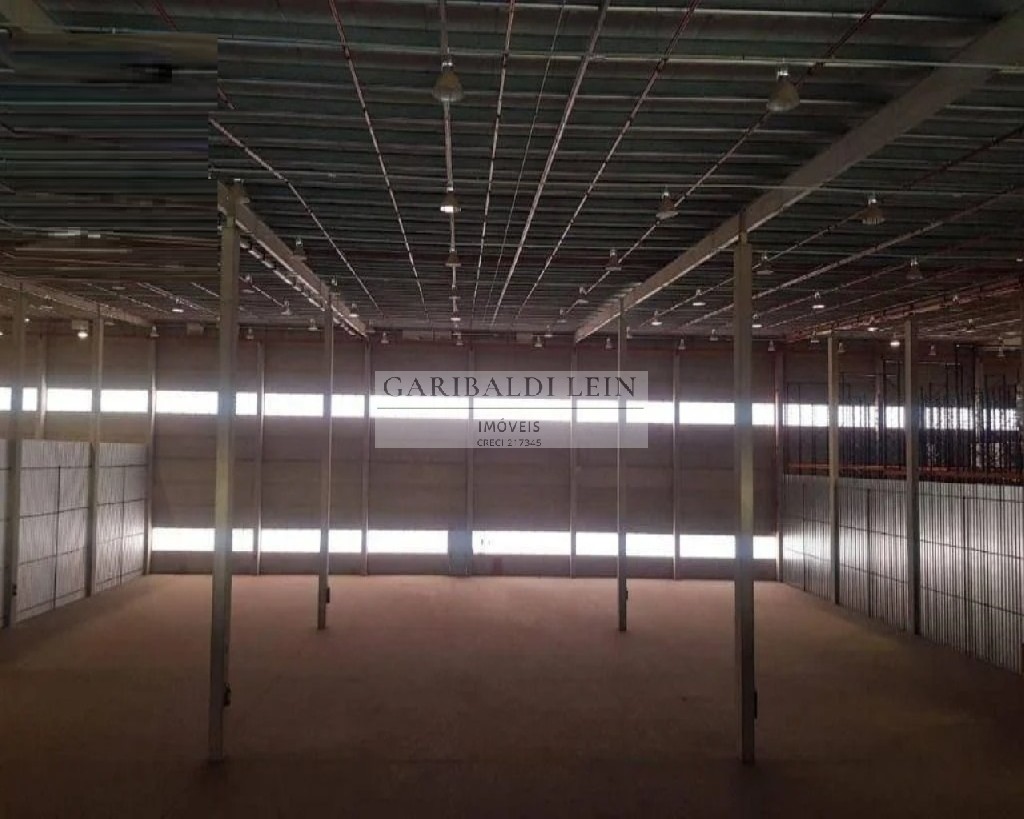 Depósito-Galpão-Armazém para alugar, 4000m² - Foto 1