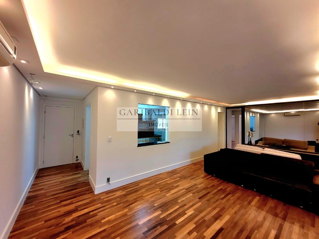 Apartamento para alugar com 3 quartos, 125m² - Foto 7