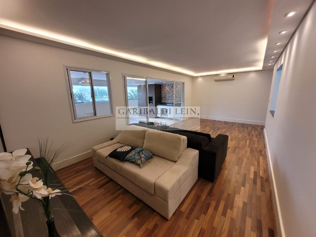 Apartamento para alugar com 3 quartos, 125m² - Foto 8