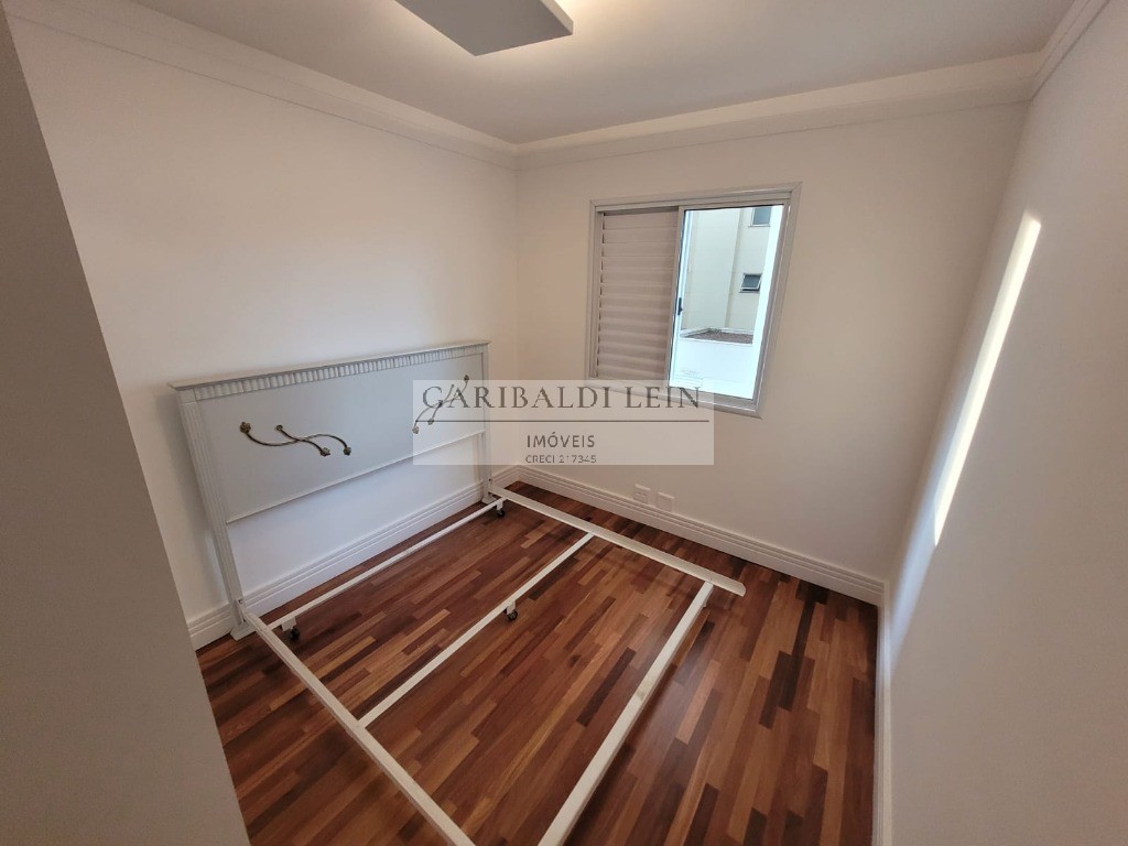 Apartamento para alugar com 3 quartos, 125m² - Foto 16