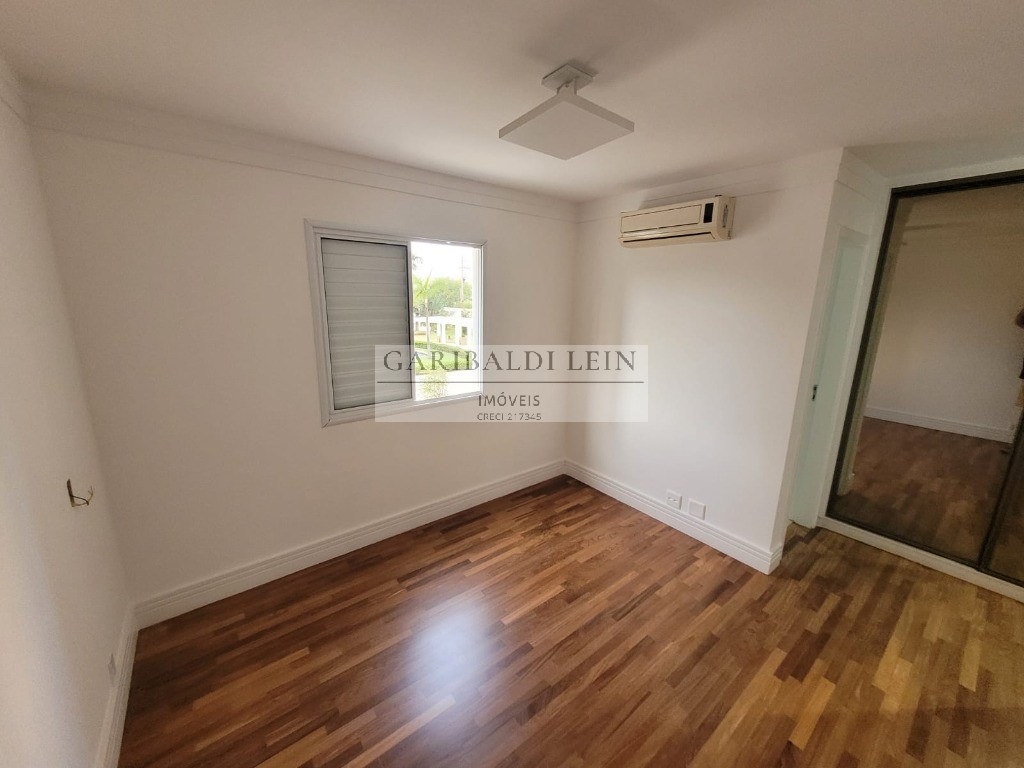 Apartamento para alugar com 3 quartos, 125m² - Foto 10