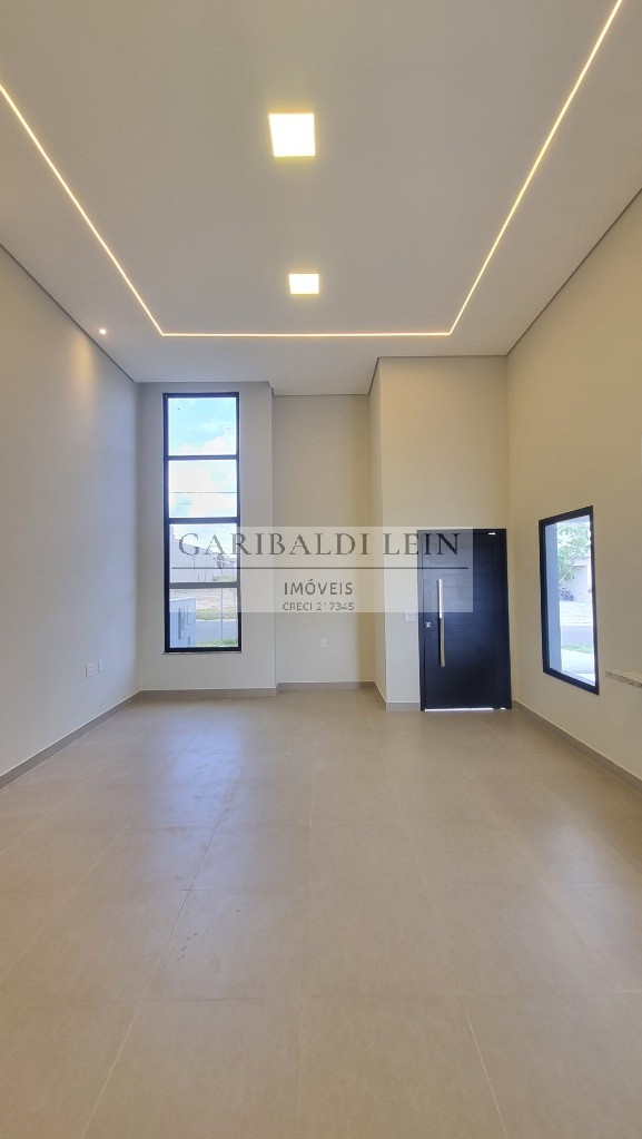 Casa à venda com 3 quartos, 153m² - Foto 4