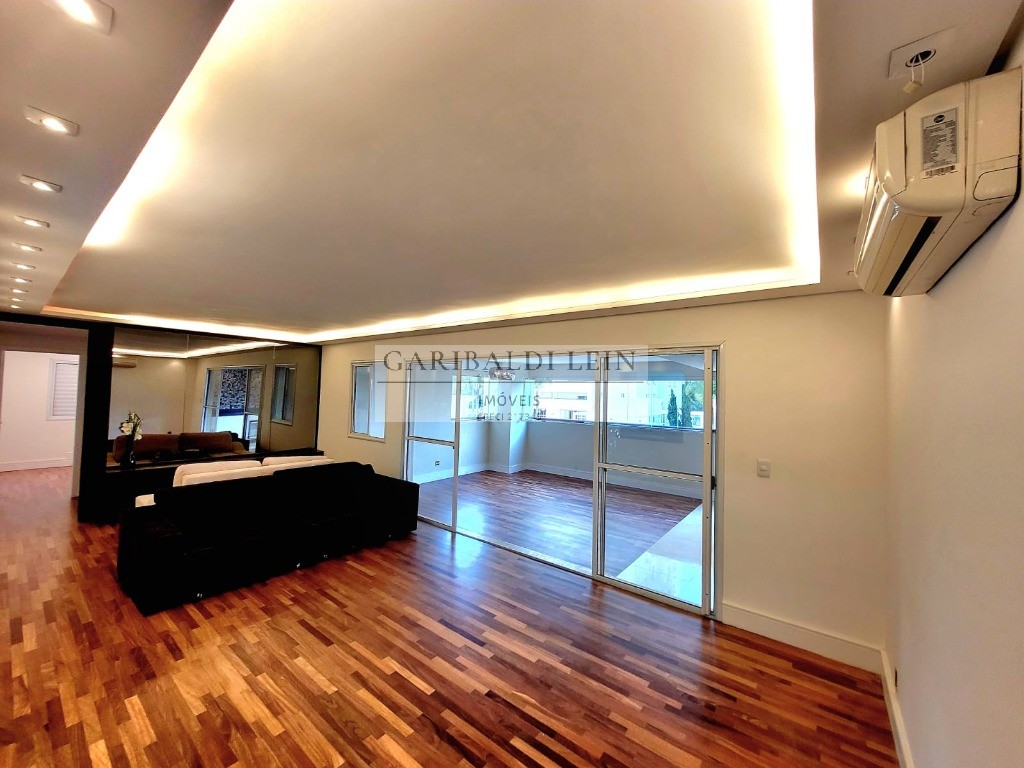 Apartamento para alugar com 3 quartos, 125m² - Foto 6