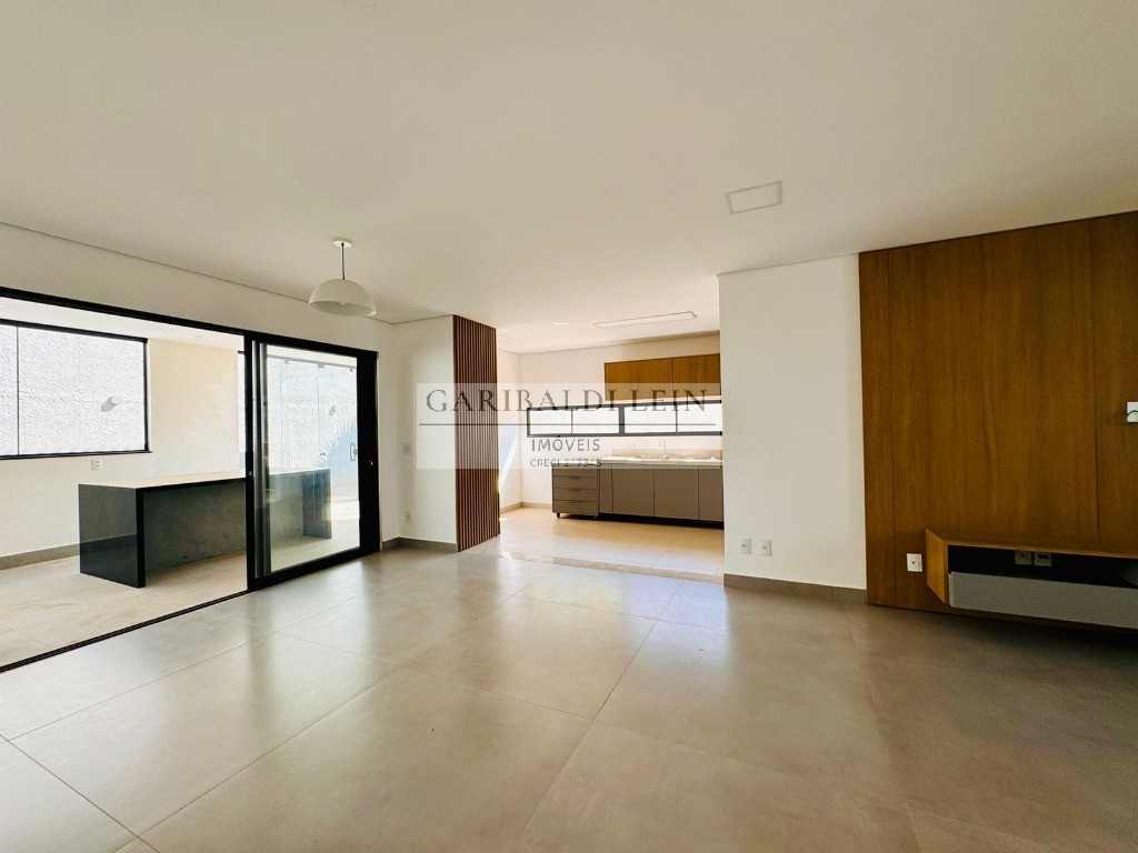 Casa à venda com 3 quartos, 209m² - Foto 10