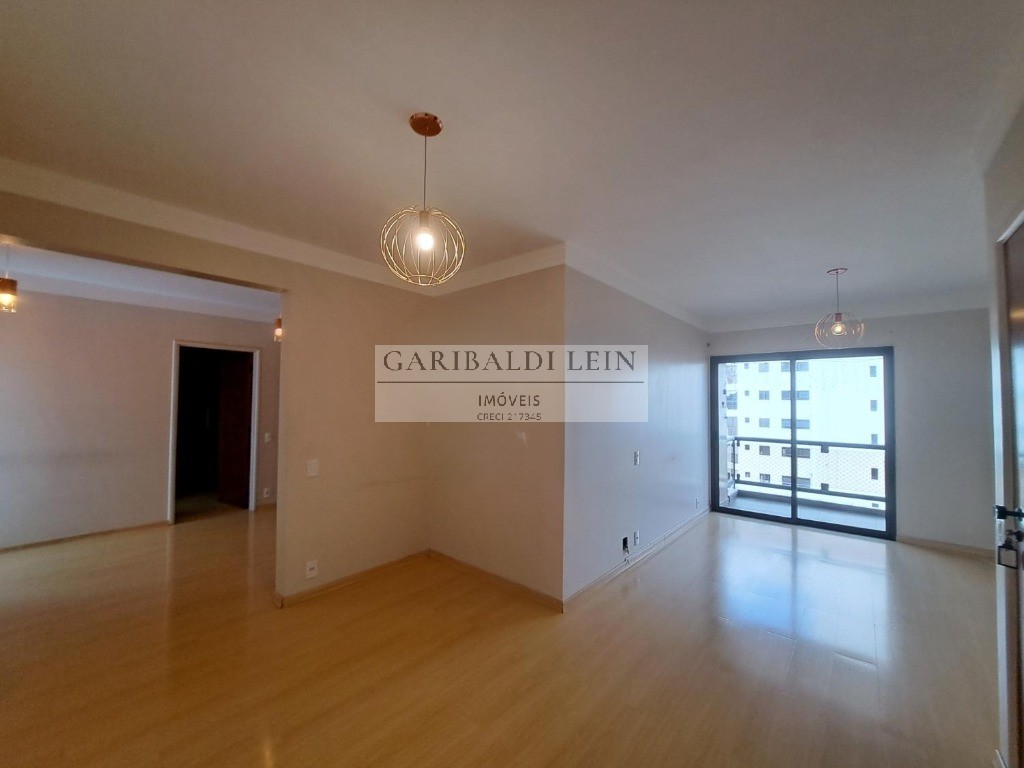 Apartamento à venda com 3 quartos, 117m² - Foto 3