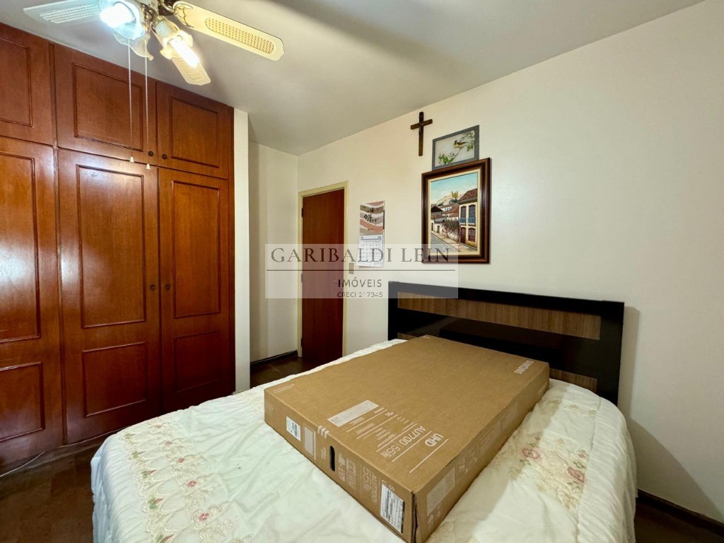 Apartamento à venda com 3 quartos, 177m² - Foto 10