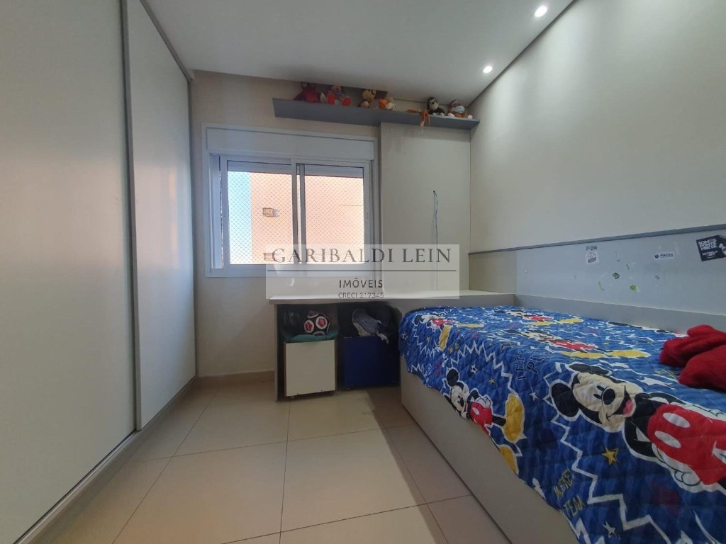 Apartamento à venda com 2 quartos, 75m² - Foto 13