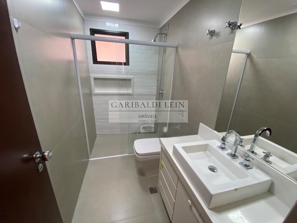 Apartamento à venda com 3 quartos, 111m² - Foto 11