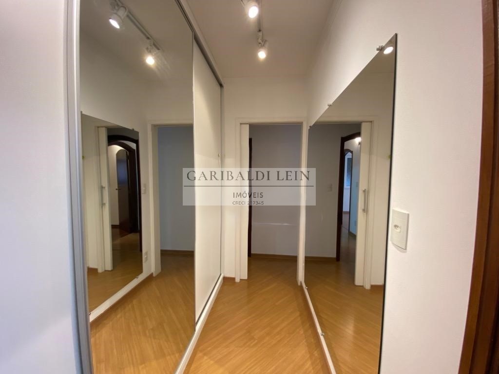 Apartamento à venda com 3 quartos, 111m² - Foto 9